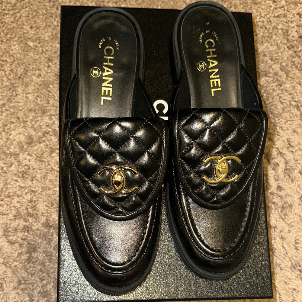 CHANEL Quilted Black Leather Men's Slip-Ons